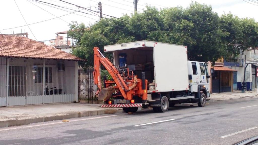 Cosanpa 4 1024x576 - Cosanpa realiza reparo em rua de Belém