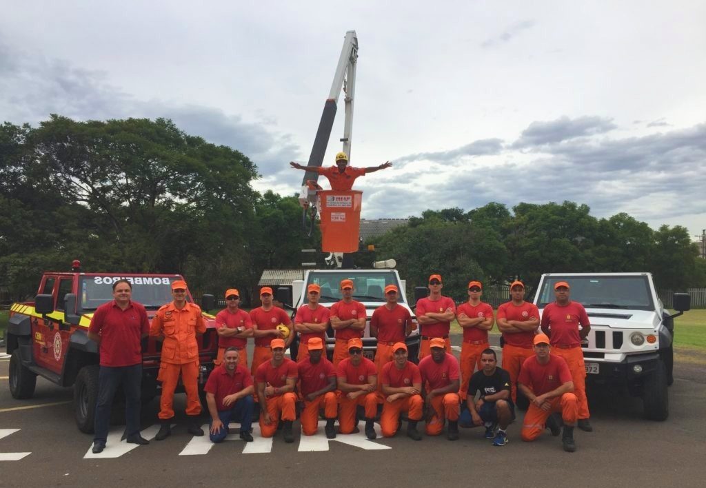 bombeiros cesta aerea e1516988411598 1 1 1024x708 - Corpo de Bombeiros utiliza solução para trabalho em altura