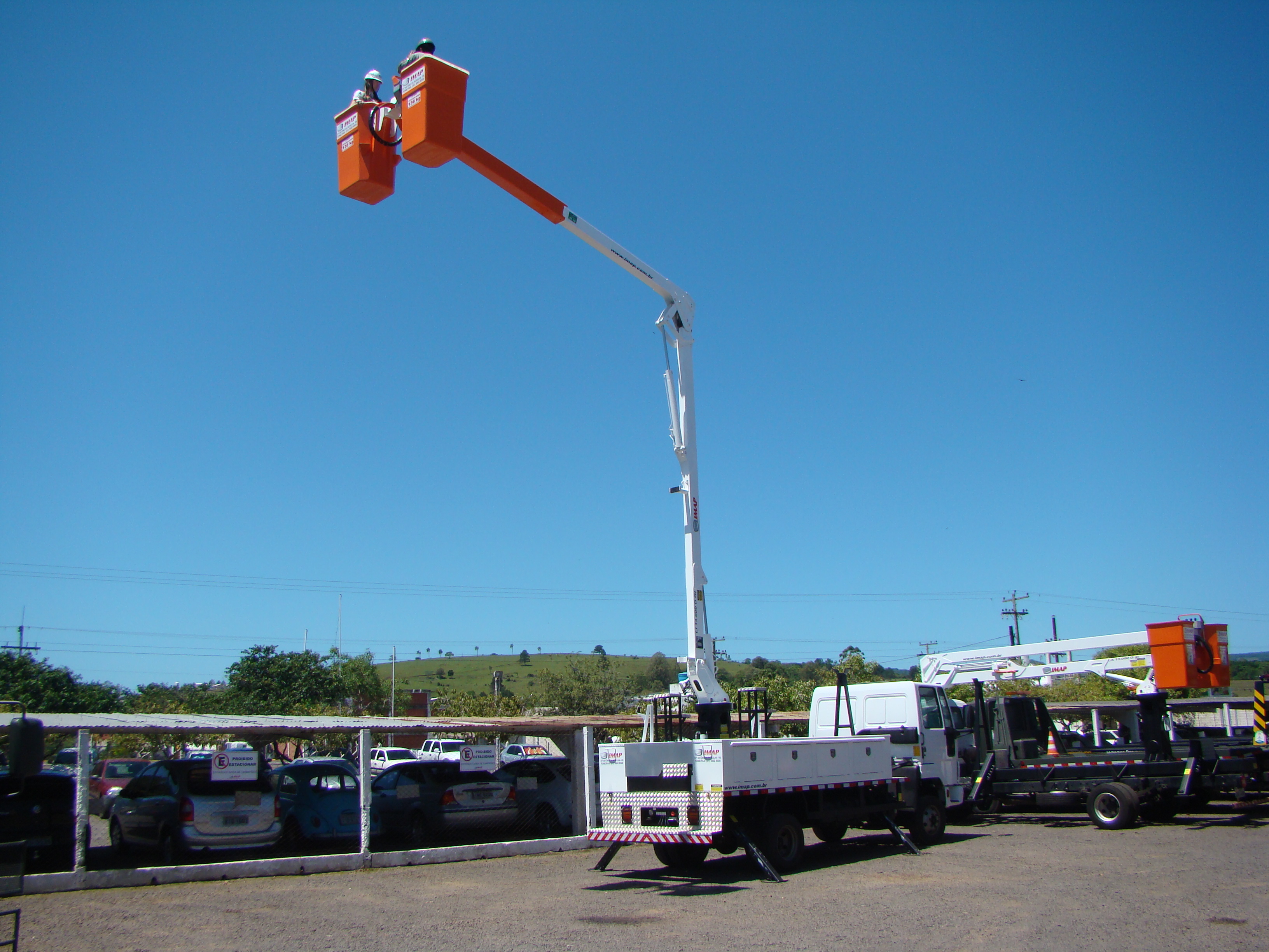 Cesta Aérea IMAP - G-Lux Soluções em Engenharia: segurança e produtividade em projetos elétricos