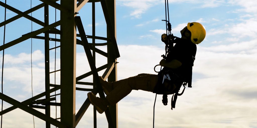 trabalho em altura 1024x511 - Trabalho em altura: como garantir segurança e eficiência