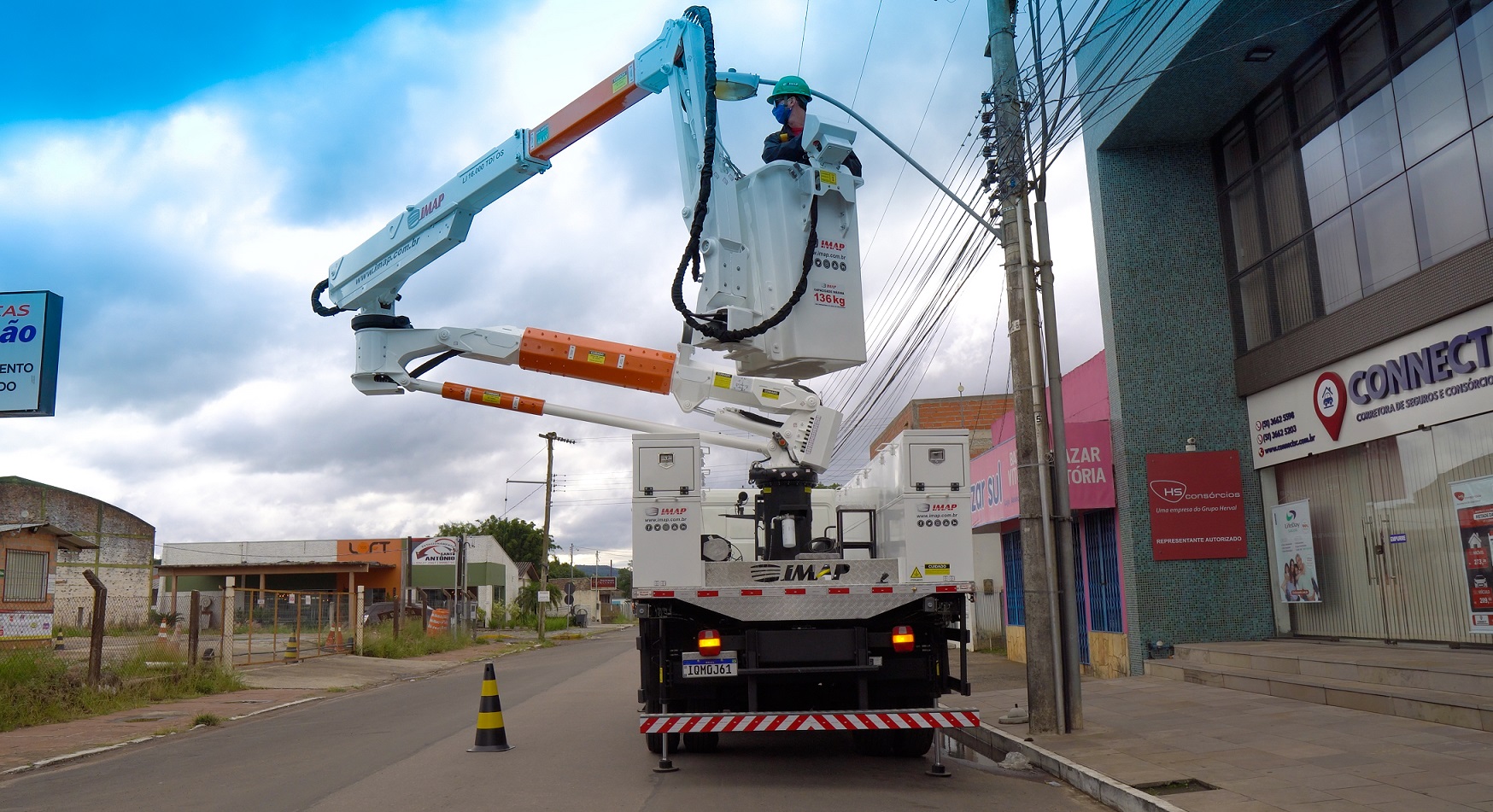 Reduza custos com o trabalho em altura - Reduza custos no trabalho em altura